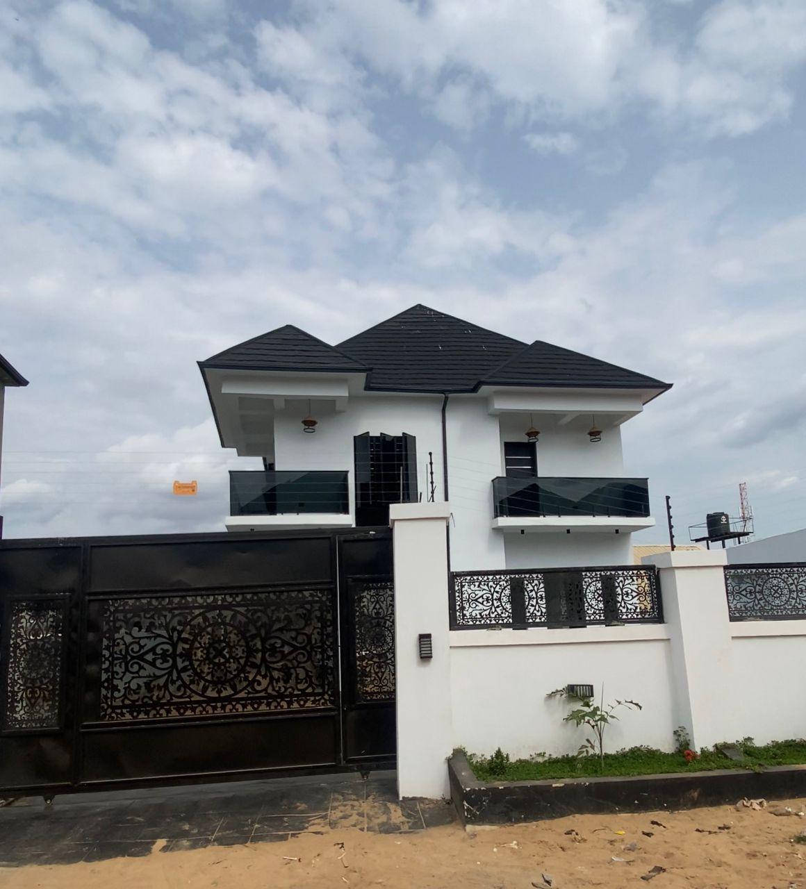 4 Bedroom Duplex